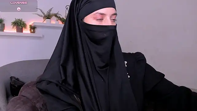 Salma_arabicc - Hard spankings x10