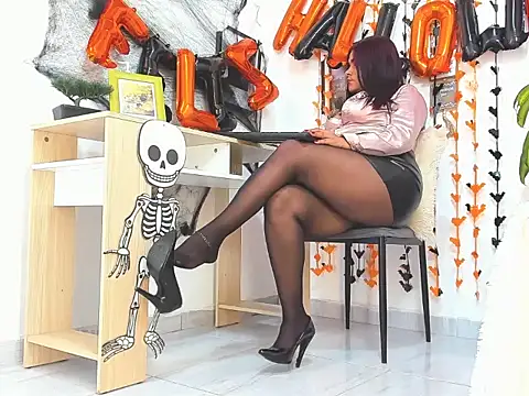GenesisTT - worship my sexy feet