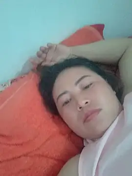 Yun_2006 - Giúp đỡ Em mùa hè nóng nực em cần ly tà
