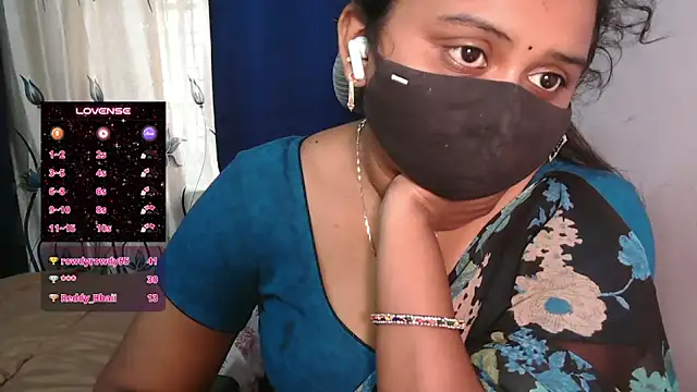 Pavani-Darling - ice on boobs in 5 mins