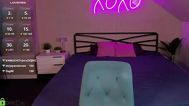 Nancy_Boone - take off panties + touch wet pussy