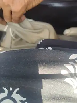Lily-Darlling - Ass show without panty
