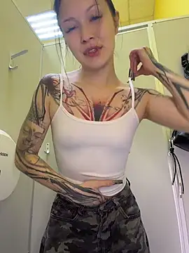 EliteBitch - slap my ass in pants in man WC😈