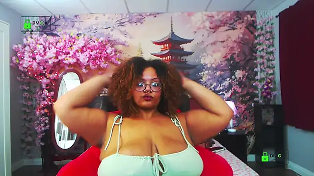 AyanaStaar - Full body oil show! Ass clapping???? 👀