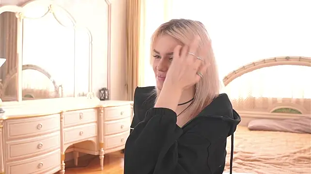 MercedezTimbs - Show my tattoos