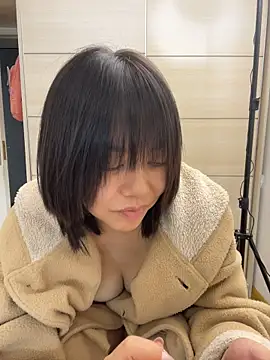 Tina626 - 请妈妈喝水