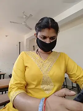 SexyBhumii - pussy show