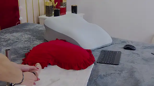 AuraMIlf - Instant squirt