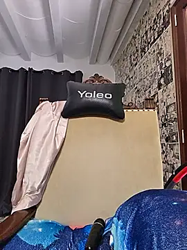 Kylie_blck - Flash Tits+LivePic+1SurpriseVideo