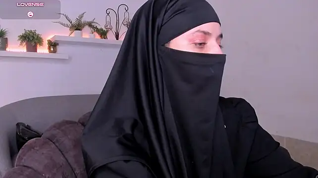 Salma_arabicc - Hard spankings x10