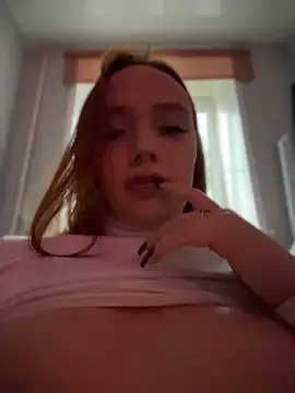 LisaCatt - fucking yourself in the doggy position