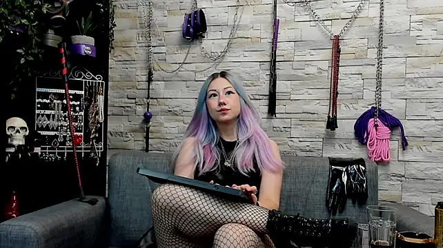 Miss_Kaz's Live XXX Chat