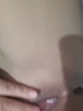 Tugatitacaliente_18 - Por cada token metida de dedito🔥☺️