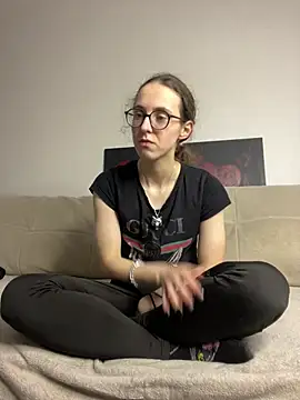 MartiniiSelenna - Spread my big booty