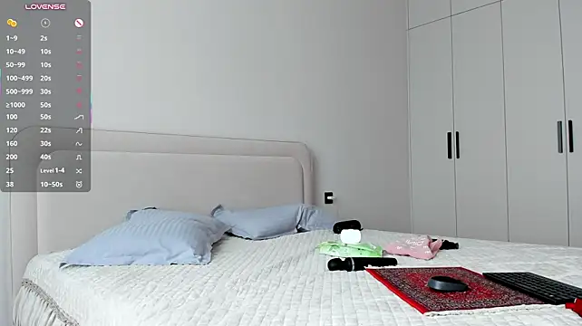 Wow_lina - fingering pussy