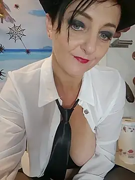 Lucillabollente - Last tipper PICK UP A BALL!❤️