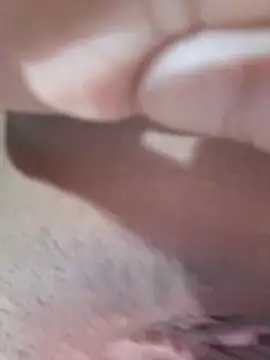 Tugatitacaliente_18 - Por cada token metida de dedito🔥☺️
