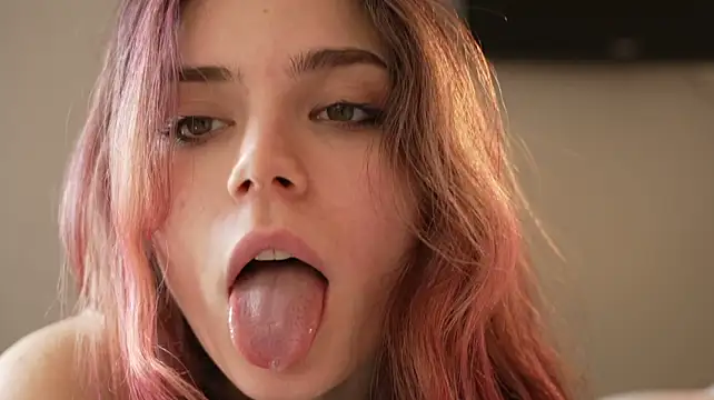 Dolly_Di - Teasing my breast with top to make them