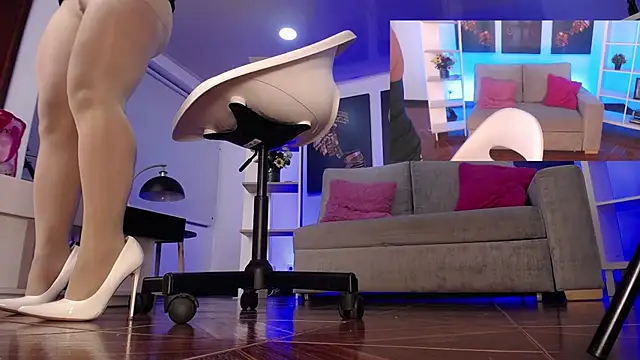 CarieBelle1 - Cum and squirt in the chair all over