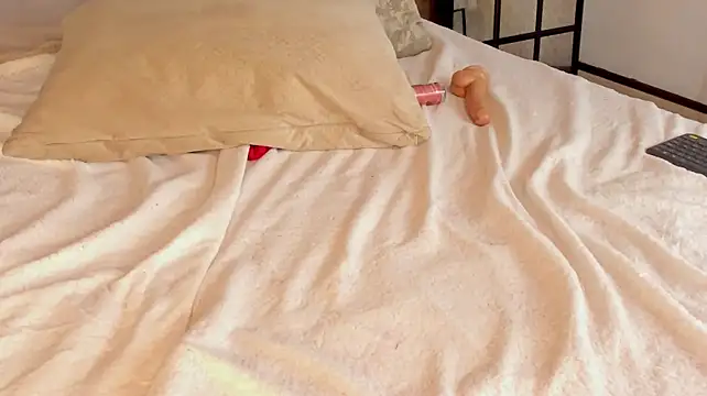 ZafiraBlack - 🥵Oiled ass +Tease ass hole🥵