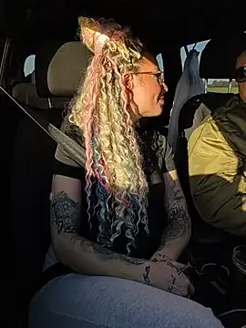 DirtyTechCouple- - Suck on Fingers like a bj😘