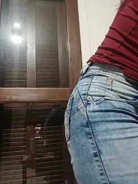 Lupita_sol - Masturbation dildo in ass