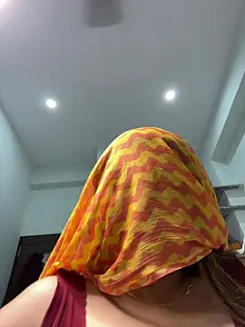 Miss_kanika76 - Ass hol ke