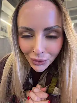 EmaSalis - Get naked and play mmm