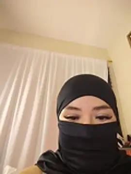 Baby_Doll_28 - I spit and hit my tits mm yes