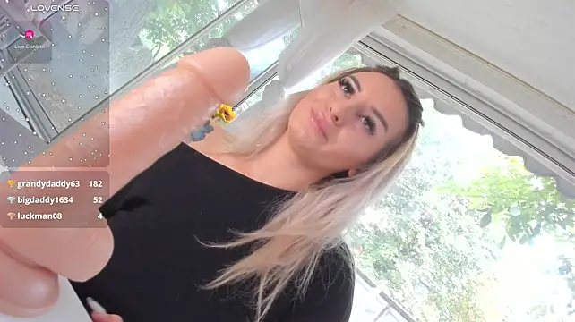 Ella_Vee - 5x Spanks 🔴🔴🤩