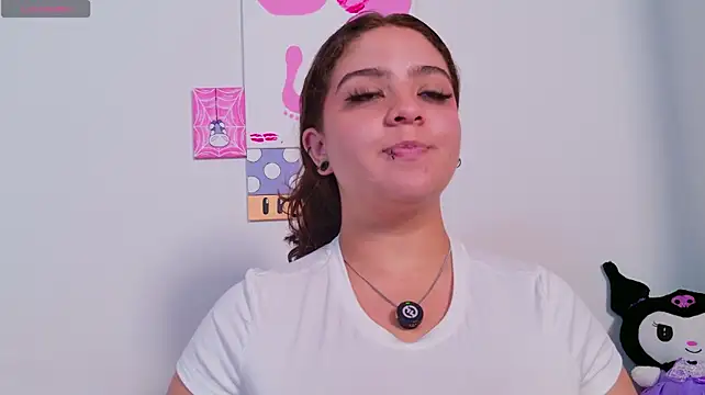 Mxss_Honey - Show boobs + lick and spit them