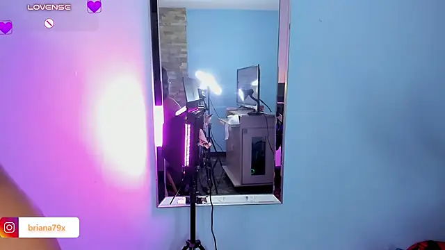 BRIANA_Z - oil boobs+milk