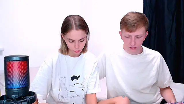 Juliaanddima - sh9w ass doggy naked