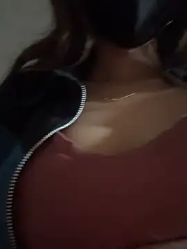Miss_Pretty011 - Get naked in balcony