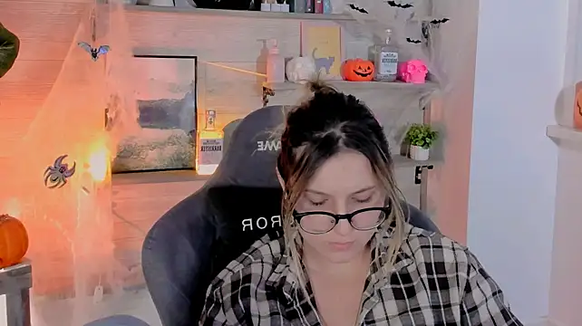 LeslieBloom - on the new dress