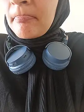MisyonerNur - Dışarıda göğüslerini aç 😅
