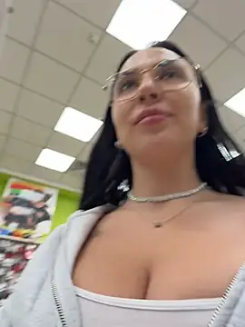 Bunny_Lush - Show pussy and bobies in PUBLIC