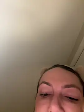 Sexybriiiixoxo - Full nude strip!!!!