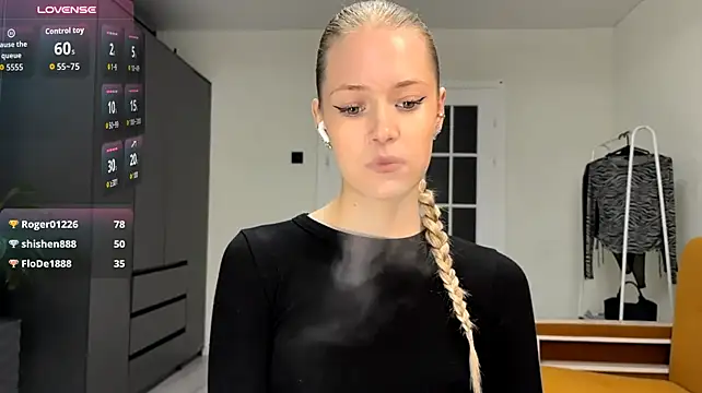 ZaidaSchwarten - Play my boobs