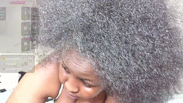 Fluffy_Pillows - suck tits