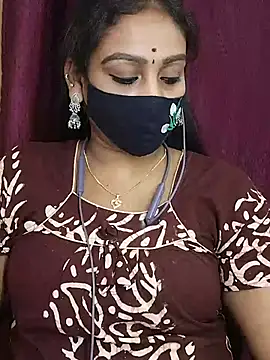 Naughty_Shilpa_Tamil - Boobs oil show