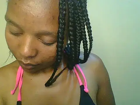Pretty_mellah - Nasty squirt