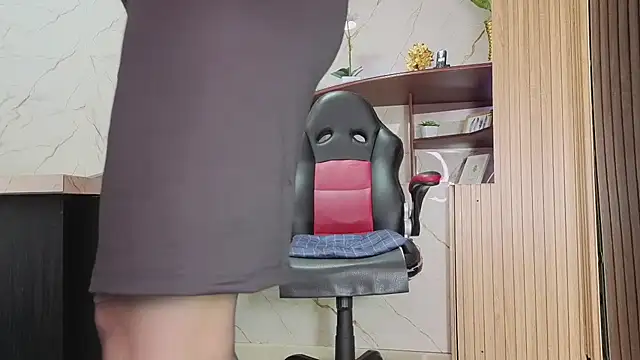 MissEscarleth - 1 FINGERS IN MY ASS + 3 min control love