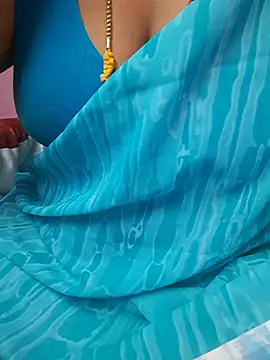 Tamil_Ammani - Boobs show😜😜😝🥰🔥🔥🔥