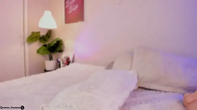 Queen_liana - Ride your dick.