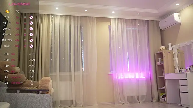 Bananalizzy - Slaps for pussy ♡