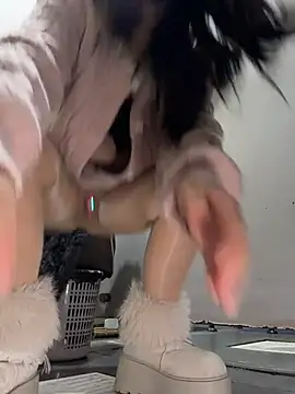 _Galax- - 狼牙手指套抽插2分钟