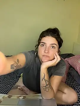 RoseTeddy_xo - TOPLESS FOR 15 MINS