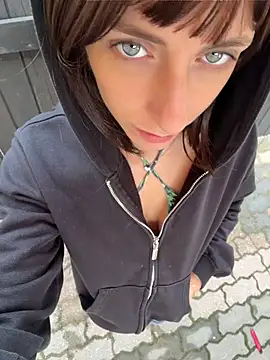 Jessicandy_ - 4 finger in ass