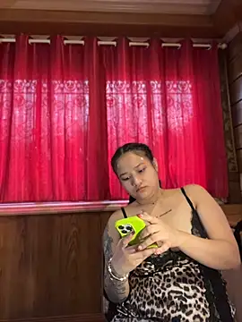 Vien_pussy69 - RIDING DILDO IN DOGGY
